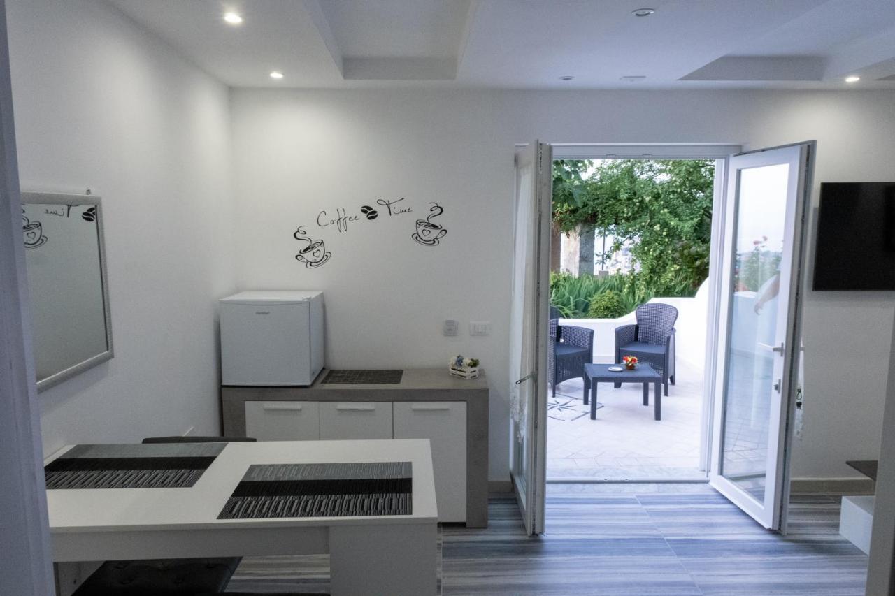 Barracudasuite Ischia Exterior photo